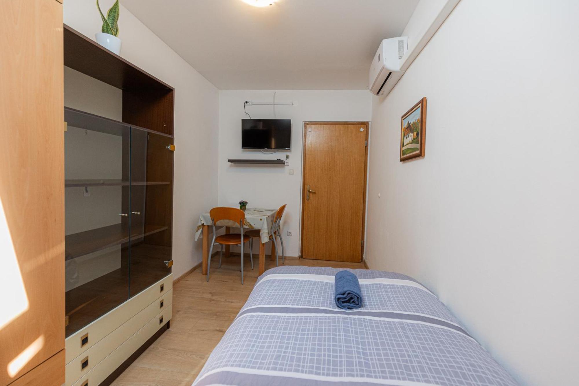 Rooms Kozarje Ljubljana Bagian luar foto